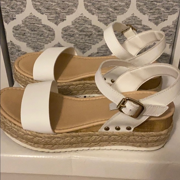 Steve Madden Platform wedge sandals - Picture 2 of 6